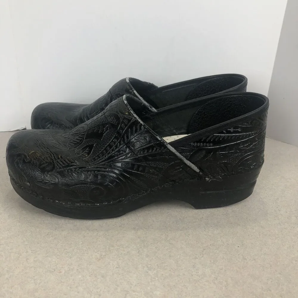 Dansko Professional Comfort Clogs Black Tooled Leather Womens Size 40/ 9.5‎